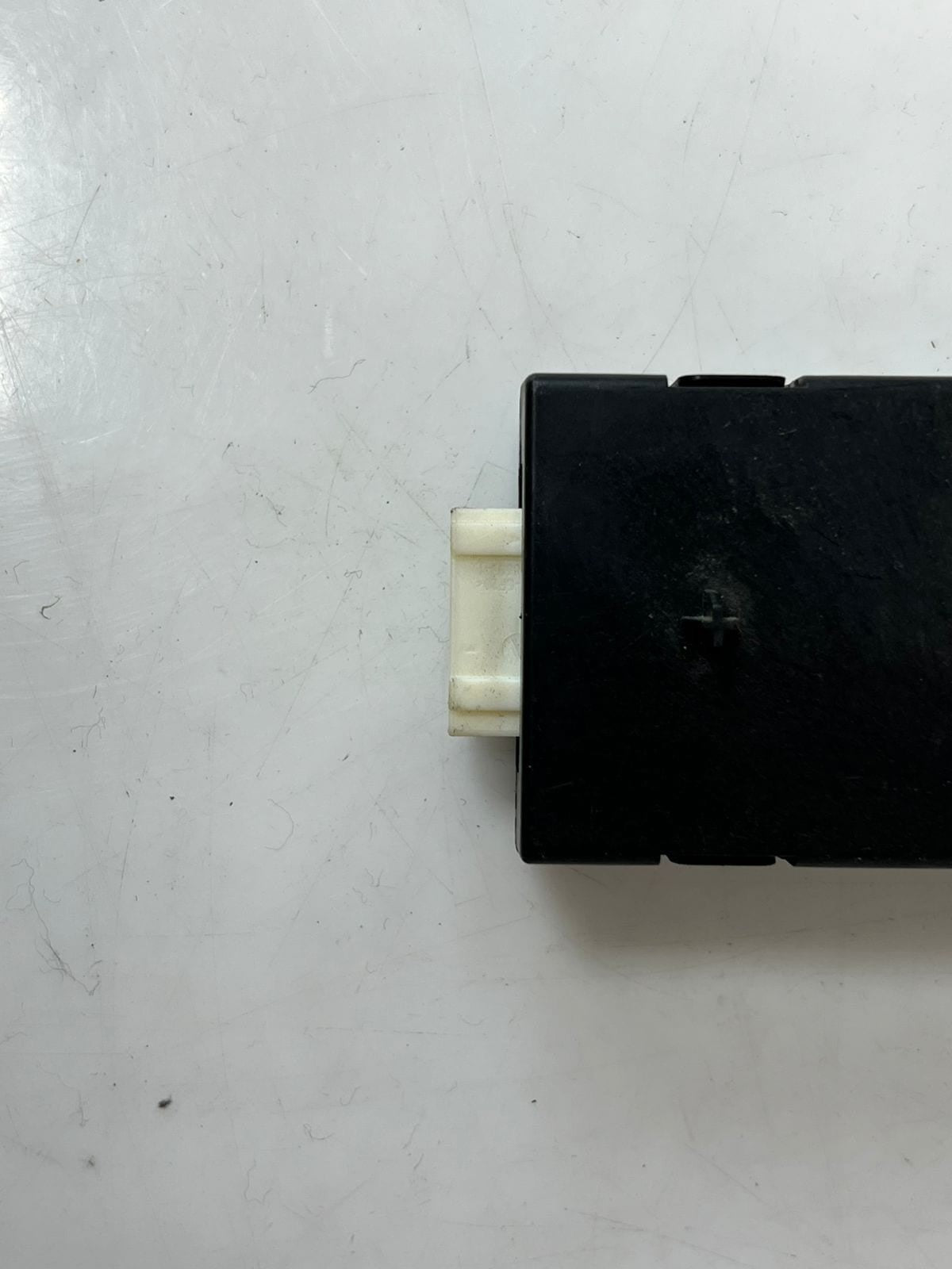 BMW 5 Series F07 F11 GT Suppression Filter Antenna Amplifier 9158796 OEM