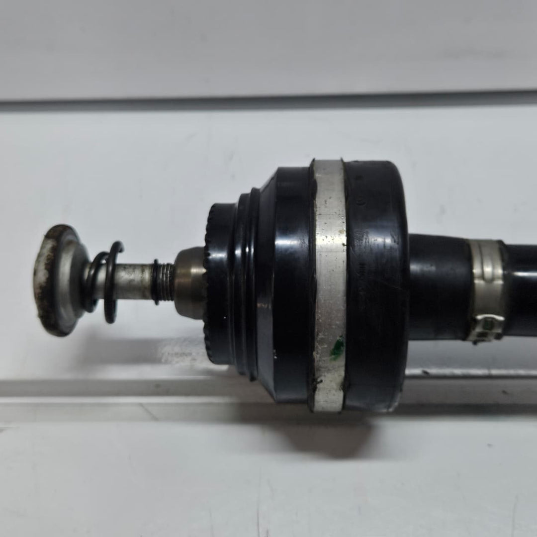 2016-2022 BMW 750i M760i xDrive Axle Shaft Rear Left 8639453