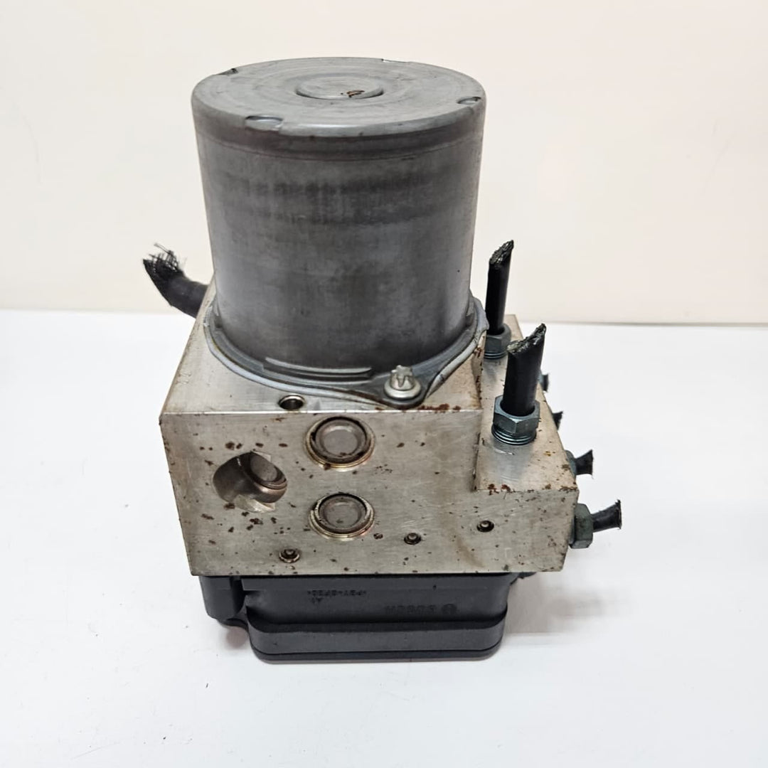 BMW 5 7 Series F11 F01 F02 ABS Pump 6869402 USED