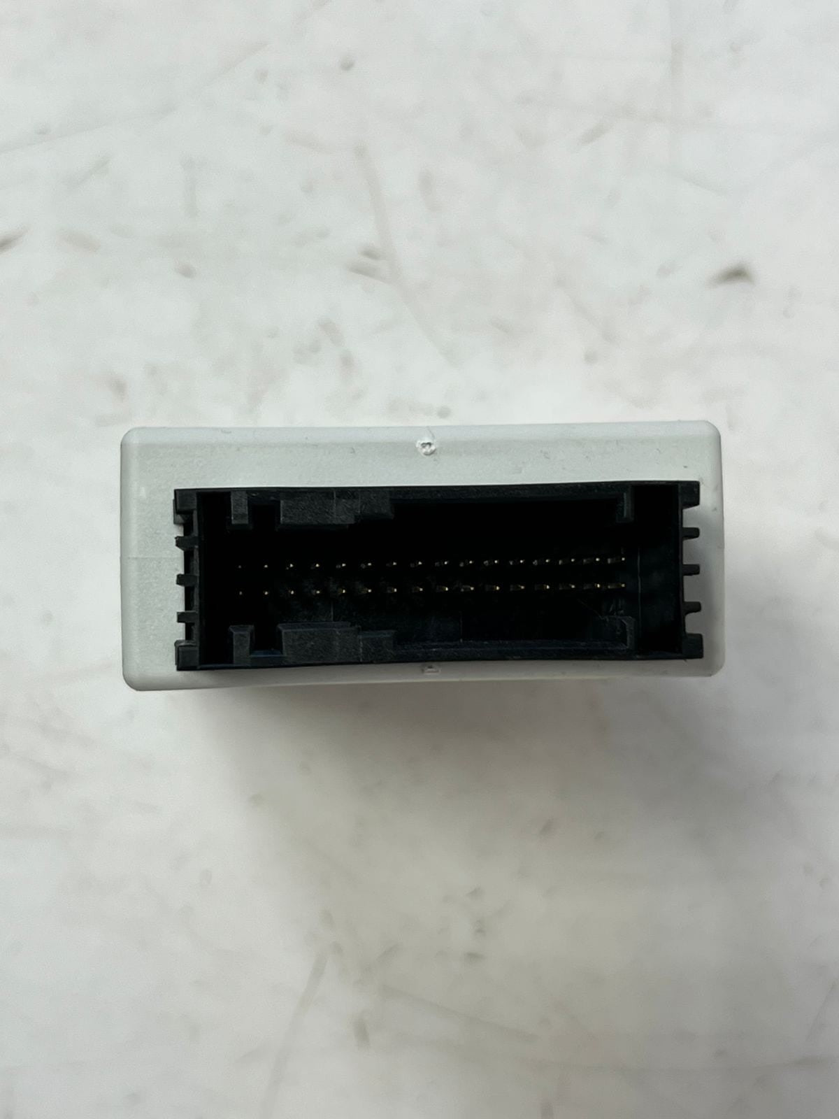 2008-2010 BMW 528i 5 Series E60 E61 Body Control Module BCM 9113064 OEM
