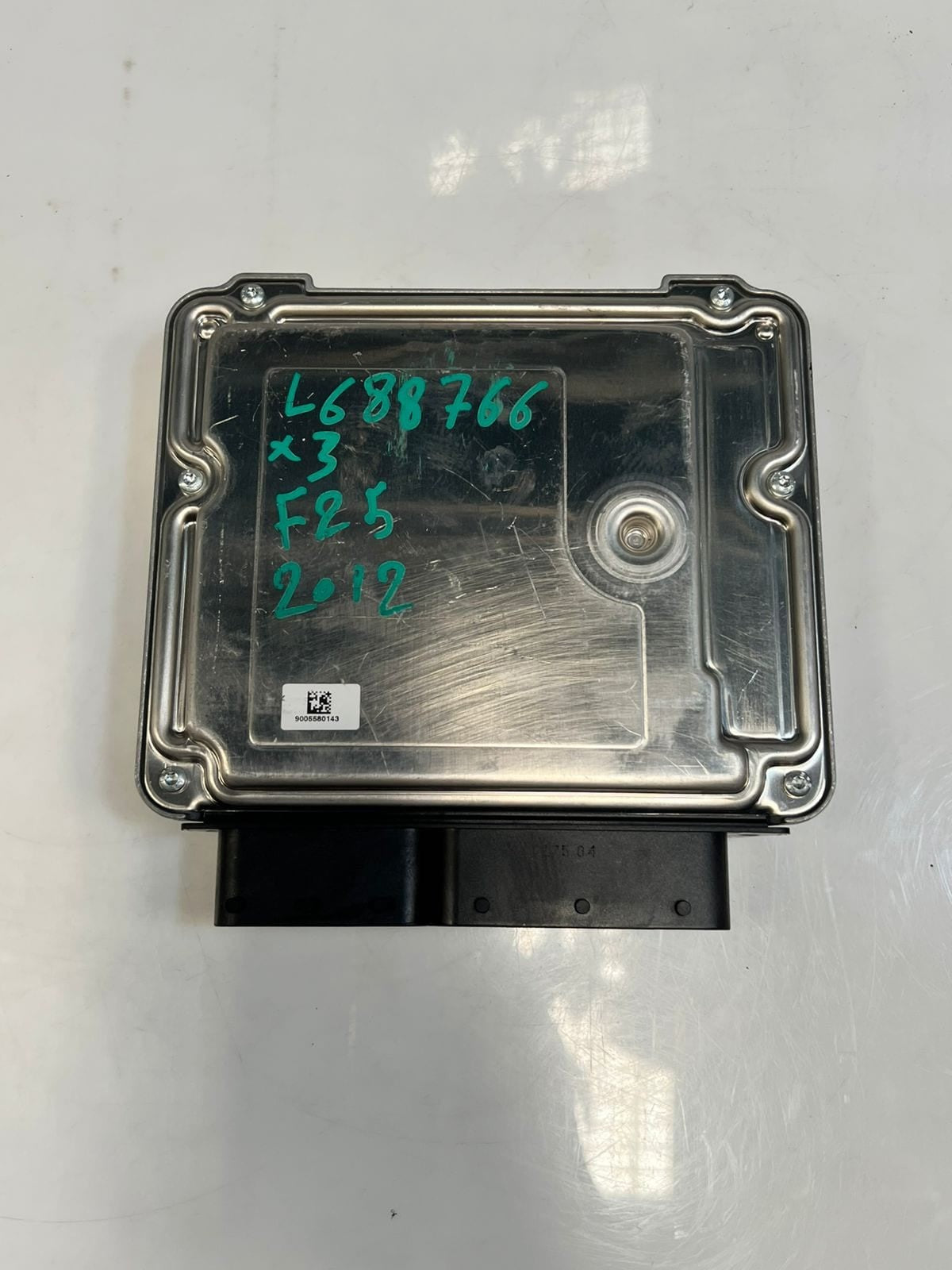 2012 BMW X3 F25 20DX N47N Engine Control Unit ONLY ECU DDE 8572418 OEM