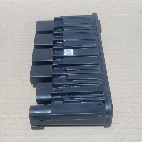 BMW X3 G01 INTEGRATED SUPPLY POWER DISTRIBUTION MODULE OEM 8638551