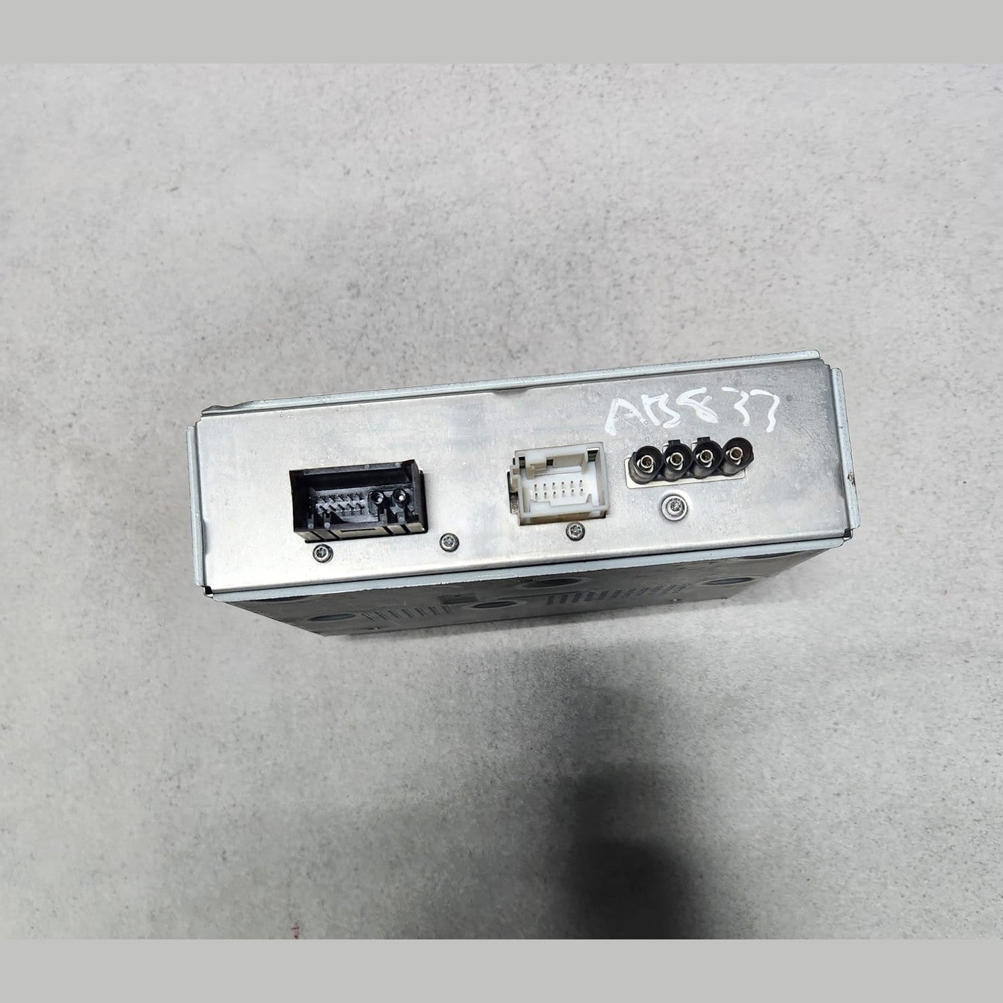Benz Satellite Radio Control Unit A2129008027 C-Class CLA C117 E-Class GLK CLS
