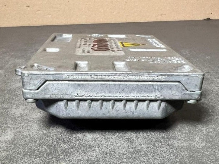 Mercedes Benz W221 Xenon Light Headlight Control Module Unit A216 8704826 OEM