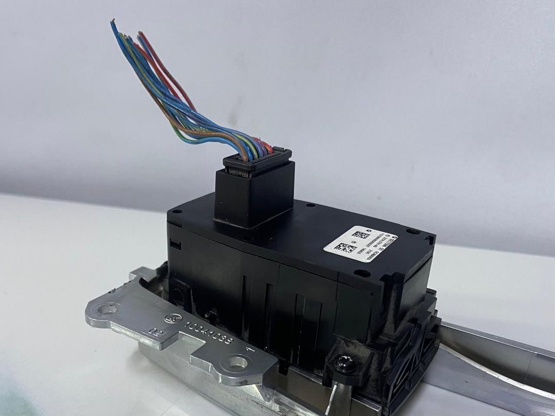 OEM BMW F10 F18 F12 F15 F26 X3 X4 Parking Brake / HILL HOLD Switch 9217594