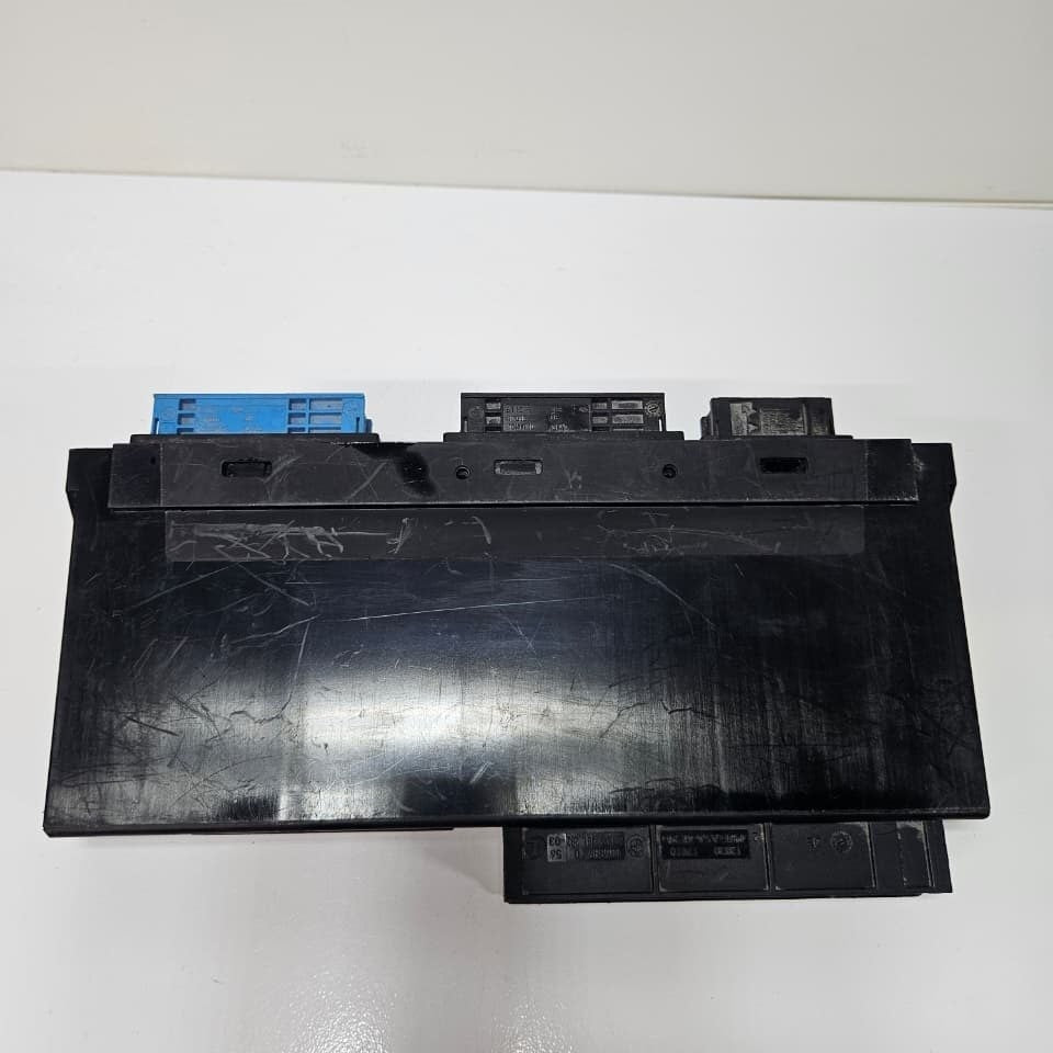 BMW F10 F11 F12 F13 5 6 series ELECTRONICS BODY CONTROL JUNCTION BOX V12 9288418