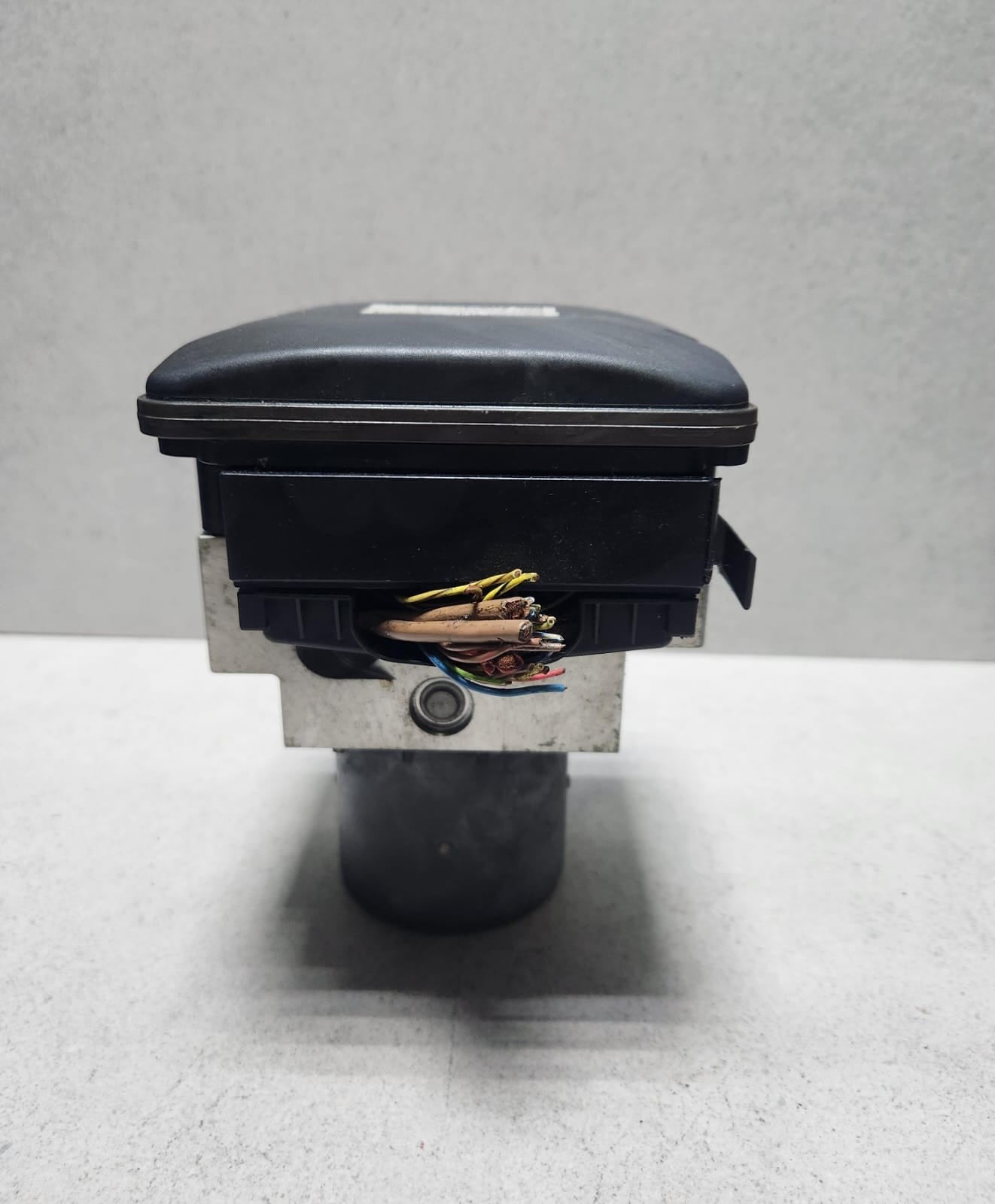 2007-2014 BMW X5 ABS Anti Lock Brake Pump Control Module 6798284 X6 E70 X5  E71