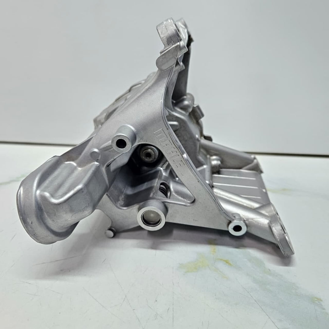 OEM BMW 1 2 3 Series F70 F74 F78 U06 X1 U11 ENGINE Oil Pump 9895362