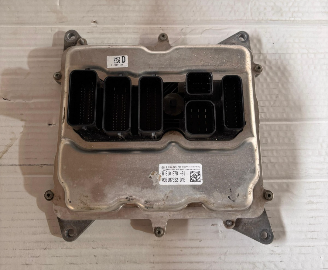 BMW X1 E84 2012 TO 2015 2.8 XDRIVE ECU SET 8610678