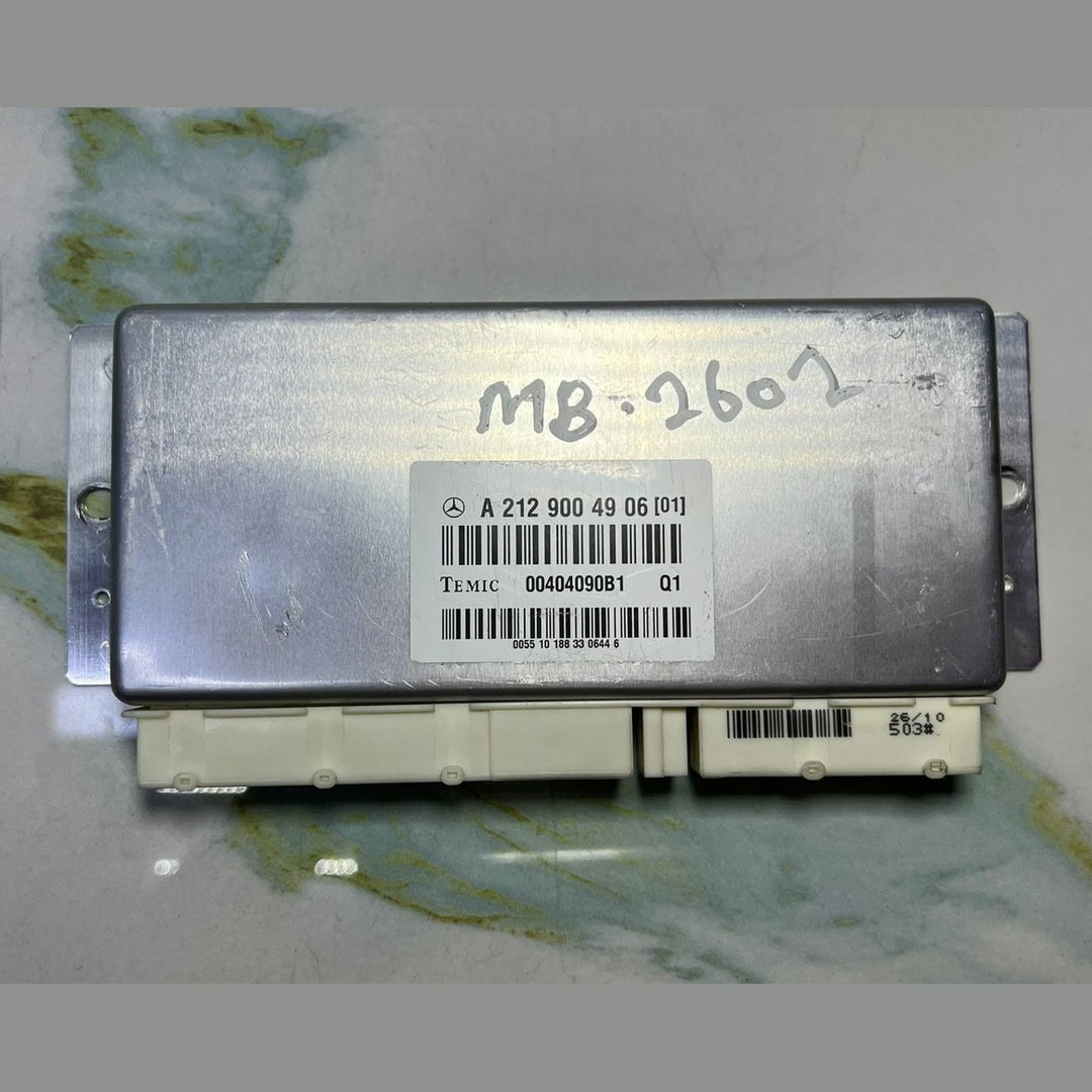 2011-18 Mercedes E250 Airmatic Suspension Control Unit A2129004906 W212 E-Class