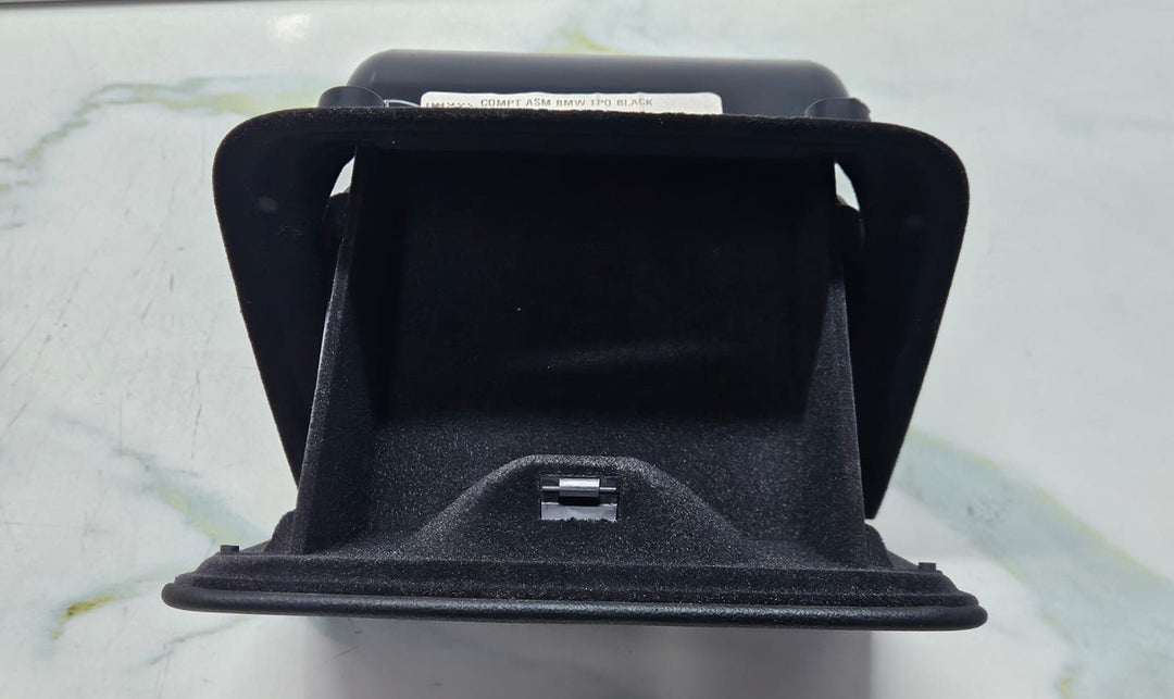 2019 -23 BMW X5 G05 OEM LEFT DASH STORAGE BOX GLOVE BOX COMPARTMENT 9399352