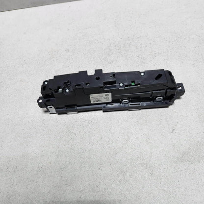 2017-2019 BMW X3 Center Console Operating Unit 6832014 G01 X3 G30 G31 G32 G38