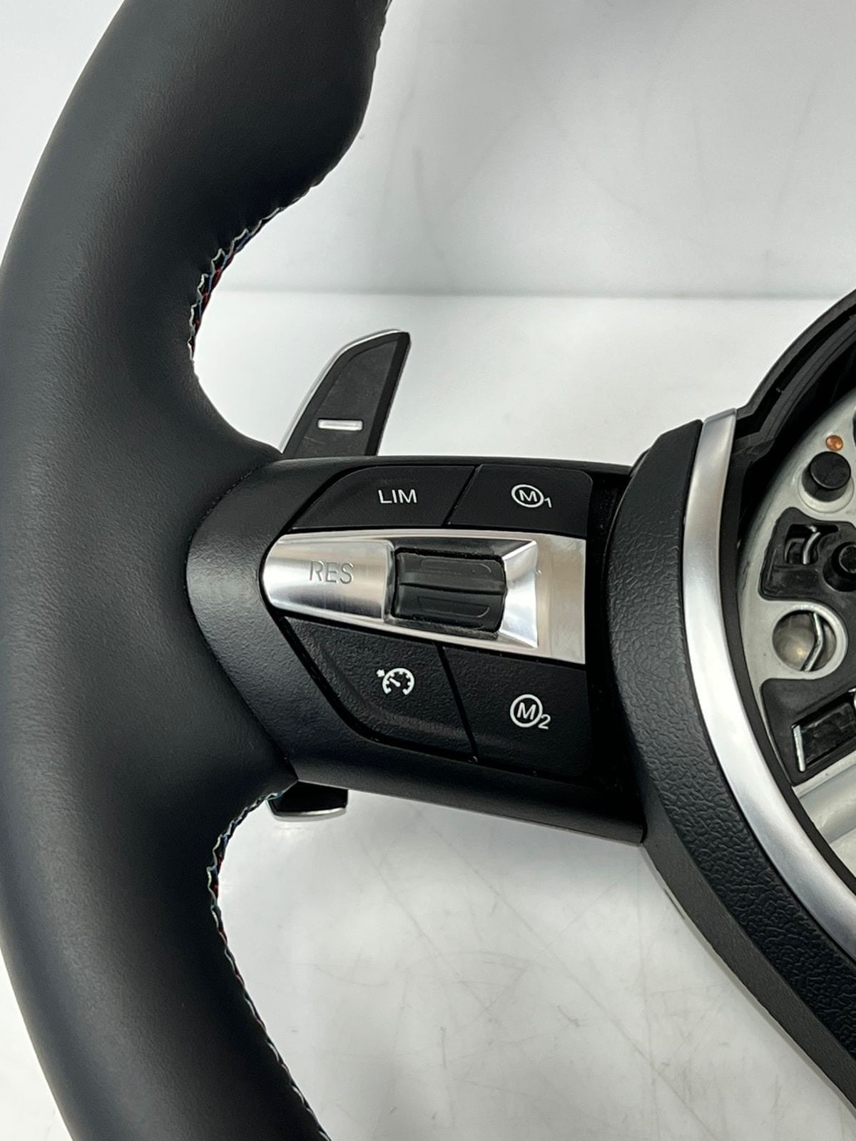 BMW M3 F80 M2 F87 F20 M4 F82 M SPORT STEERING WHEEL M COLORED TRIM 3074437 OEM