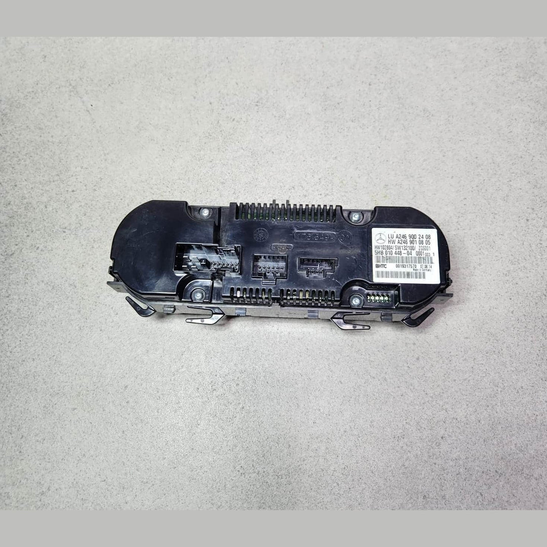2014 Mercedes-Benz GLA250 Climate Control Panel A2469002408