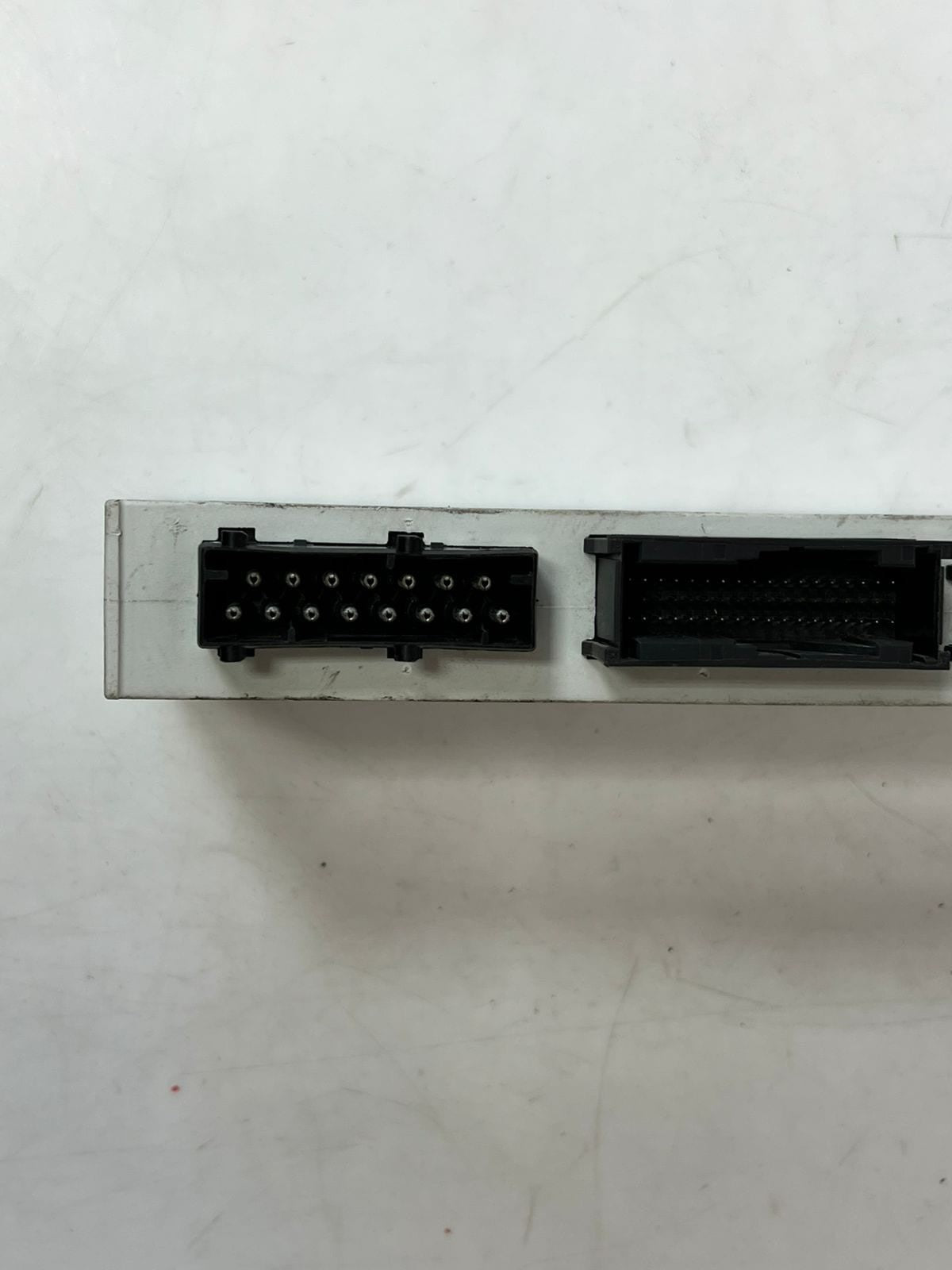 BMW 3 series E46 control unit basic module GM V 5 body control unit 6907657