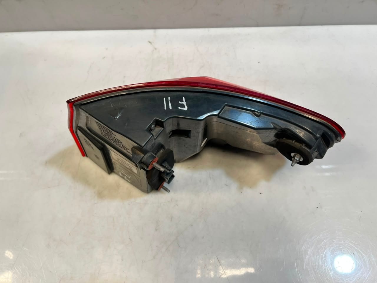 2010-2016 BMW F11 FENDER 528i LEFT RIGHT Tail Light BACK LIGHT 7203233 7203234