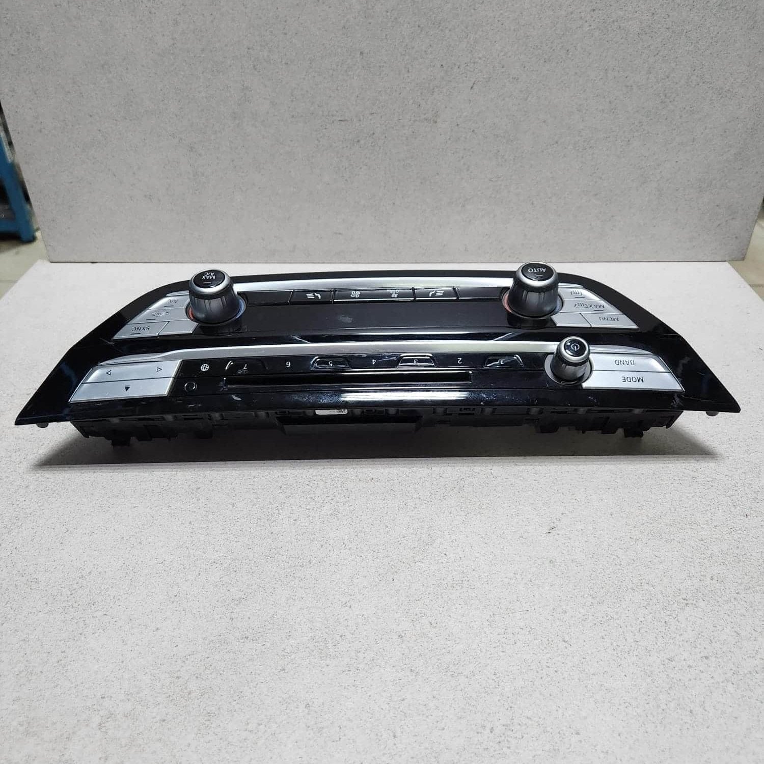 2018 BMW X3 Climate Control Panel 7951982 G01 X3 G02 X4 F97 X3M F98 X4M and iX3