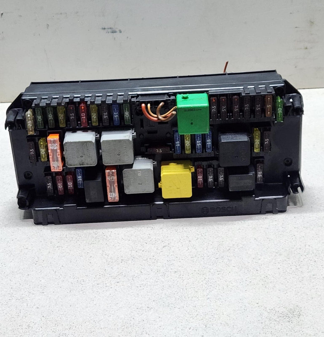 Mercedes-Benz X204 GLK Fuse Box Sam Relay Control Module Front A2129008207 W212 