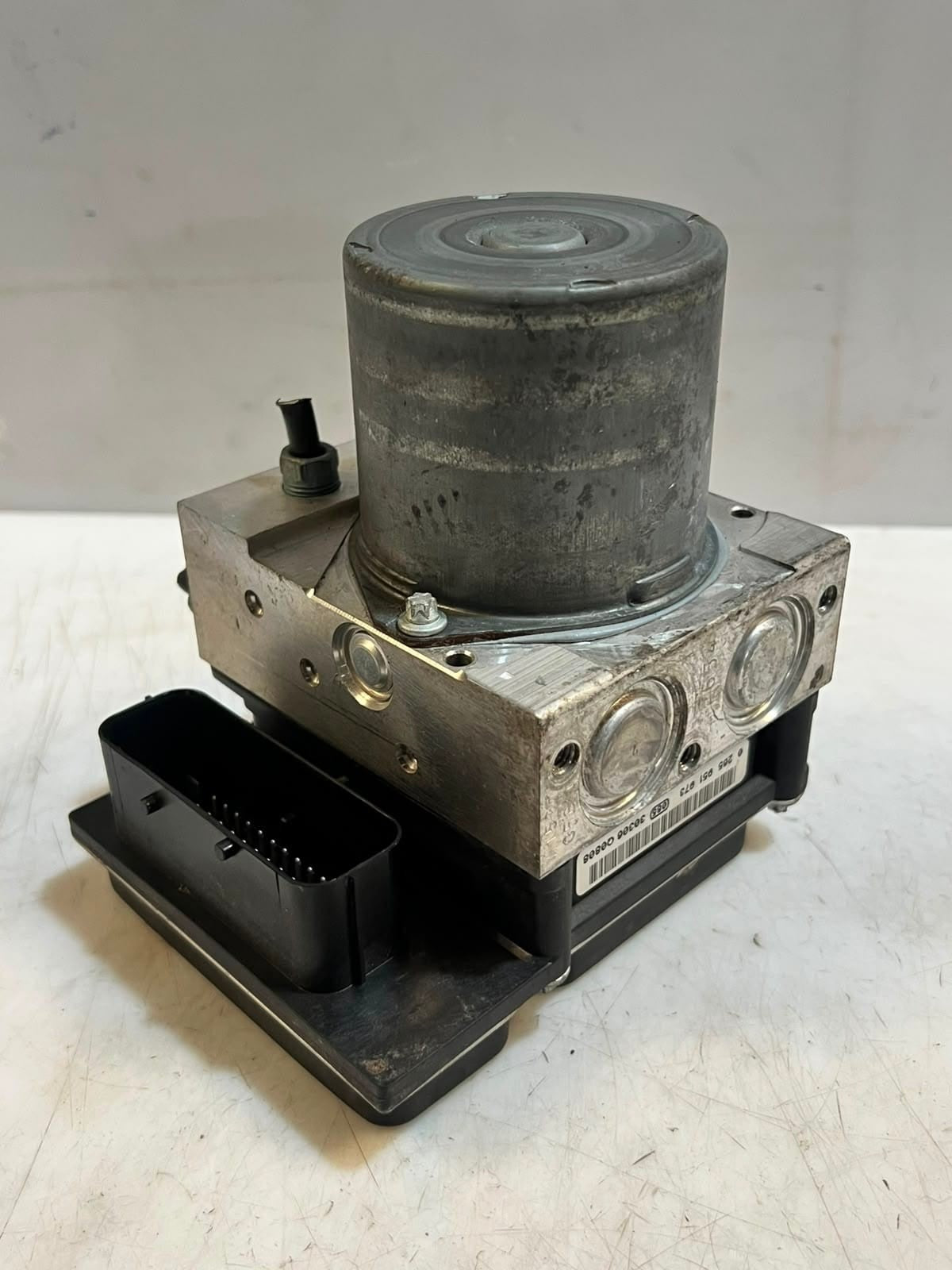 2010-2015 BMW X1 E84 EUR N20 RHD Hydraulic Abs Brake Pump 6860216-01 OEM