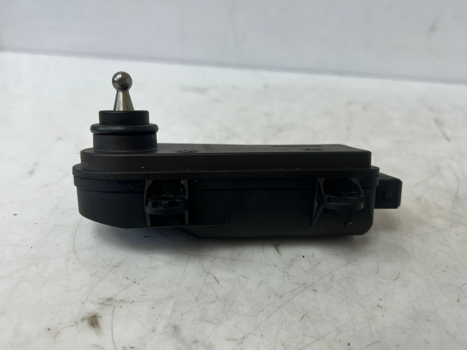 2006-2008 BMW 750Li 7' E60 E61 E70 E65 E66 E67 Intake Manifold Actuator 7537998