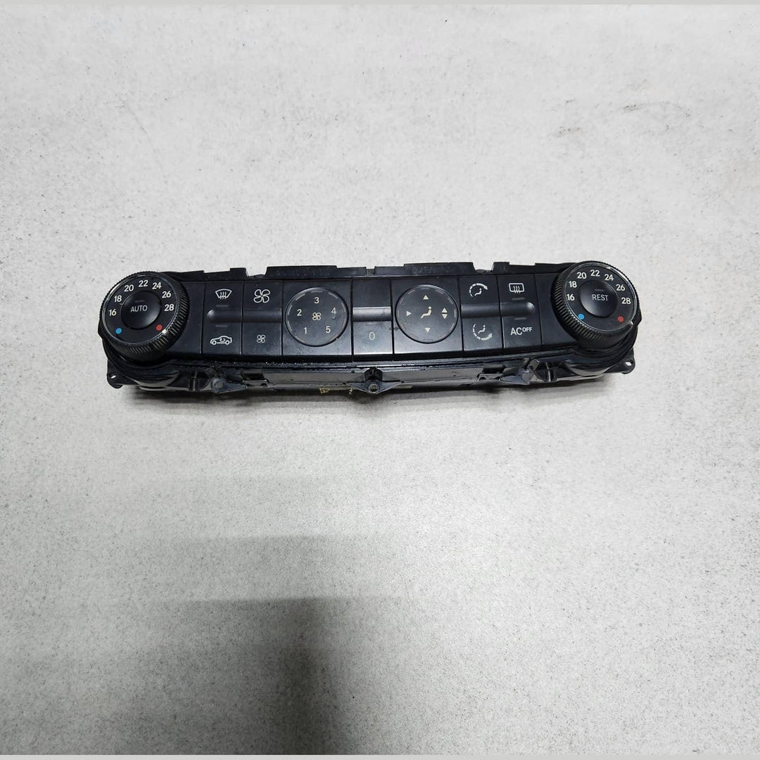 Mercedes-Benz E-Class Climate Control Panel 2118300385 W211 E-Class