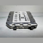 Bild in die Galerieansicht laden, 2010-2016 Mercedes-Benz C63 AMG Front Windshield Camera Lane Assist A0009057202