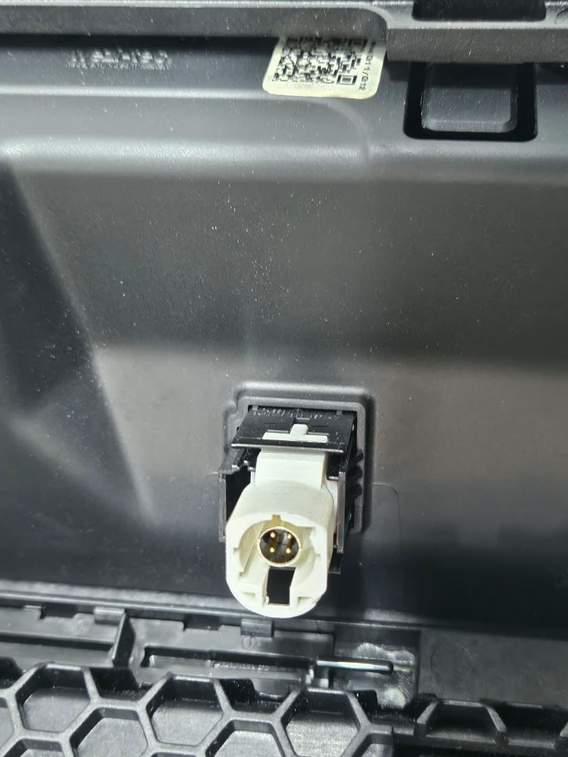9302190-2015-2019 BMW 750Li G11 G12 RHD Center Console Cup Holder Trim OEM