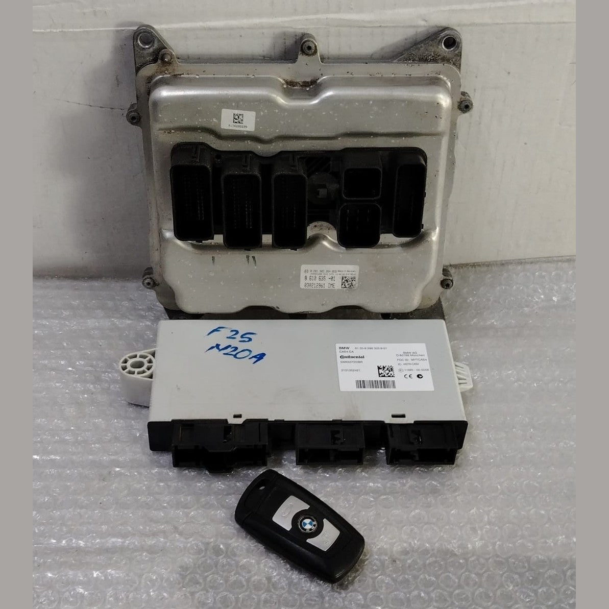 OEM BMW F30 F31 F32 F25 N20 ECU Engine Control Unit DME ECU SET 8639595 BOSCH