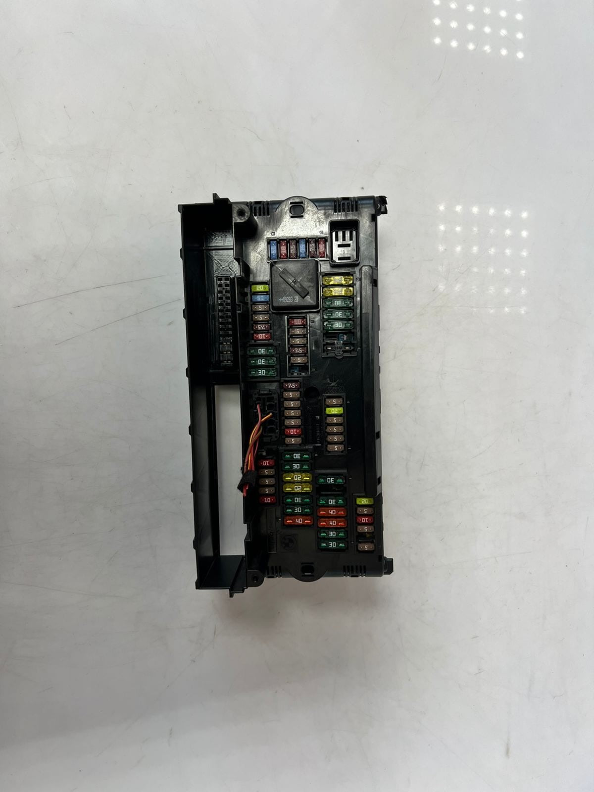 2011-2016 BMW 528i F10 F18 F07 F11 Front Power Distribution Fuse Box 9210861 OEM