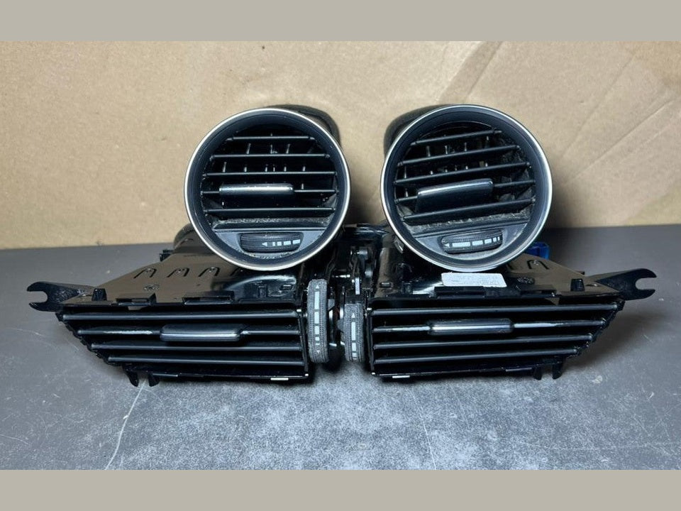 12-14 Mercedes W204 C300 C250 Front Center Dashboard  Heater A/C Air Vent Set