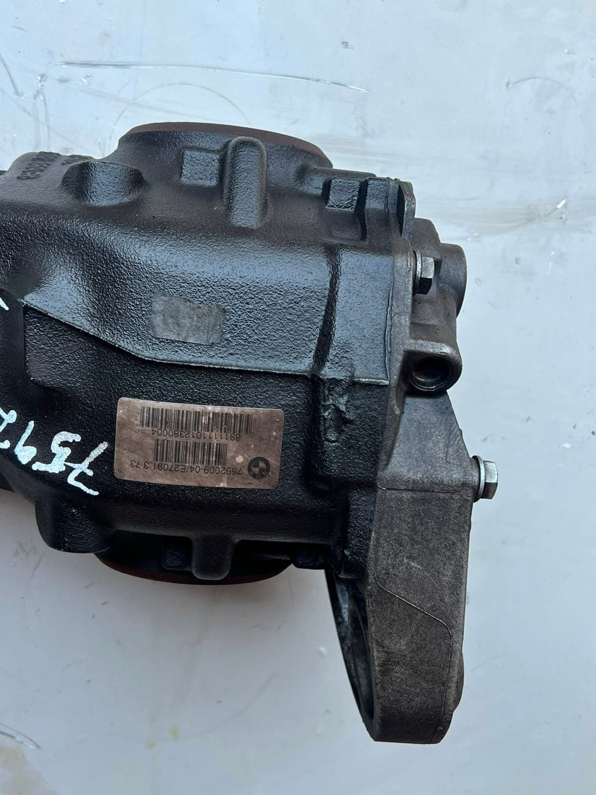 2010-2017 BMW X3 F25 X4 F26 with 3.73 ratio Rear Differential DIFF 7592009 OEM