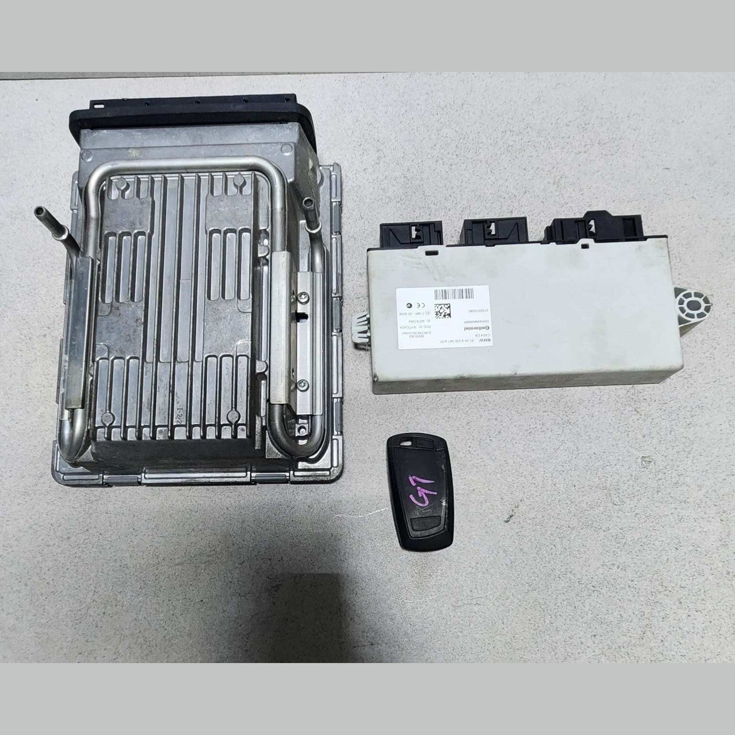 2009-2015 BMW 750i Engine Control Module 7609670 N63 V8 4.4 ECU SET F02