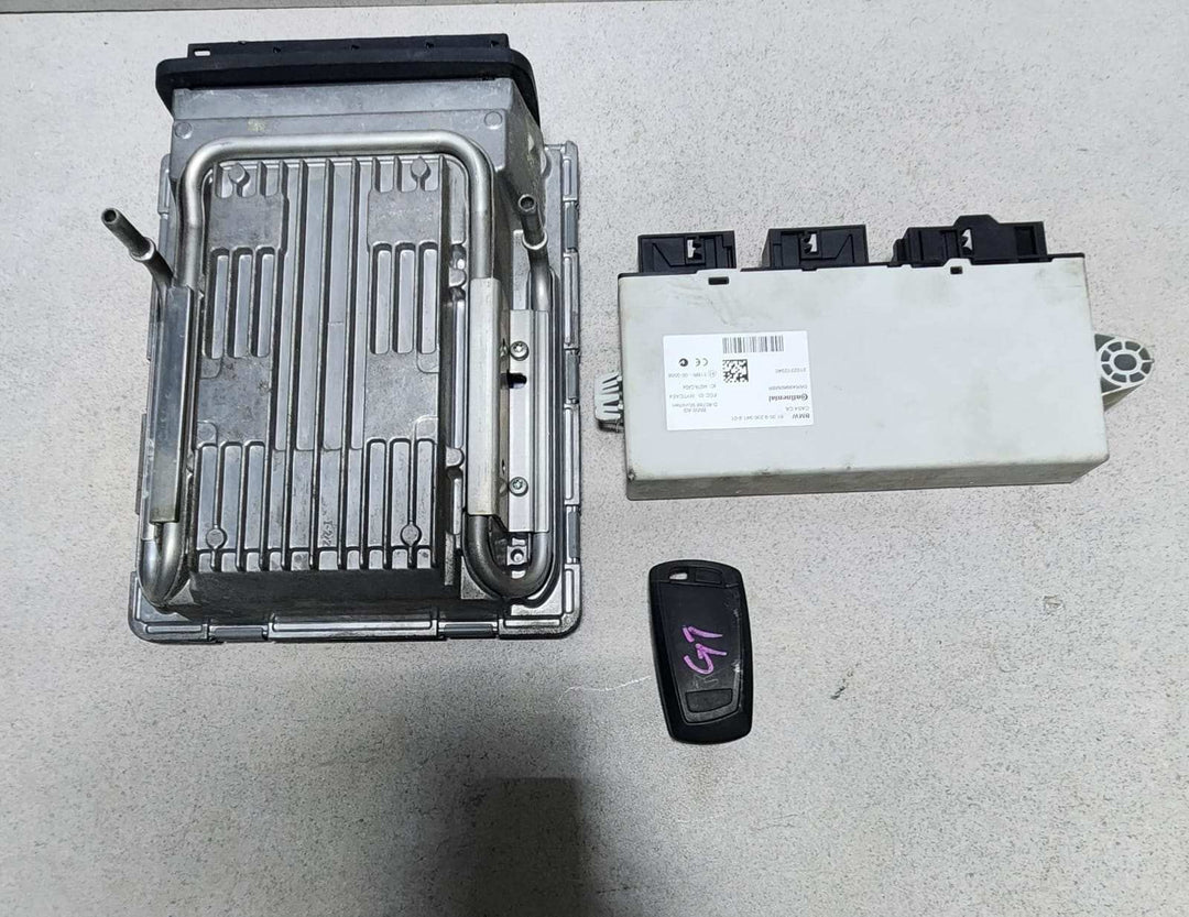 2009-2015 BMW 750i Engine Control Module 7609670 N63 V8 4.4 ECU SET F02