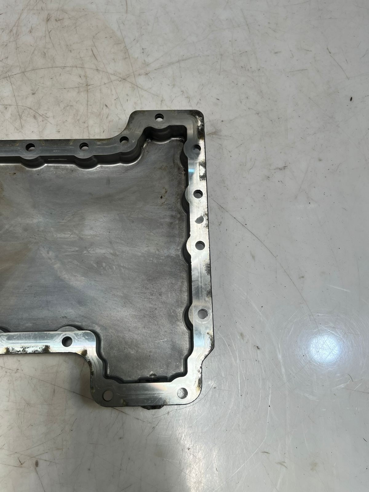 2003-2005 LAND ROVER X5 L322 with 4.4 V8 engine M62B44 Oil Pan 7504653 - 02