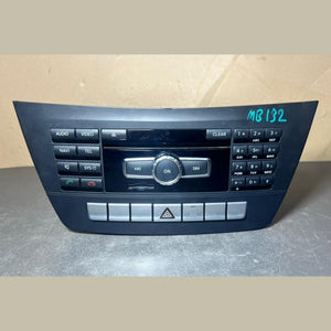 Mercedes W204 Navigation Command Radio Audio Head Unit CD Player A204 9006409