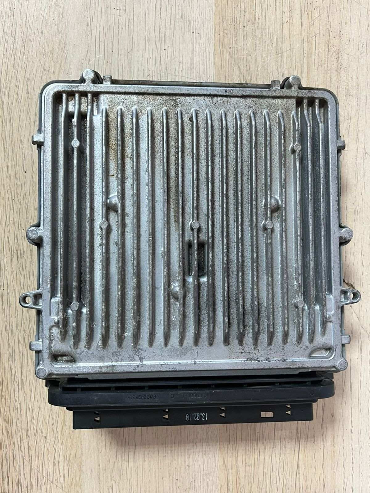 BMW 5 SERIES F07 3.0D N57 DIESEL ENGINE CONTROL UNIT ECU DDE 8511372