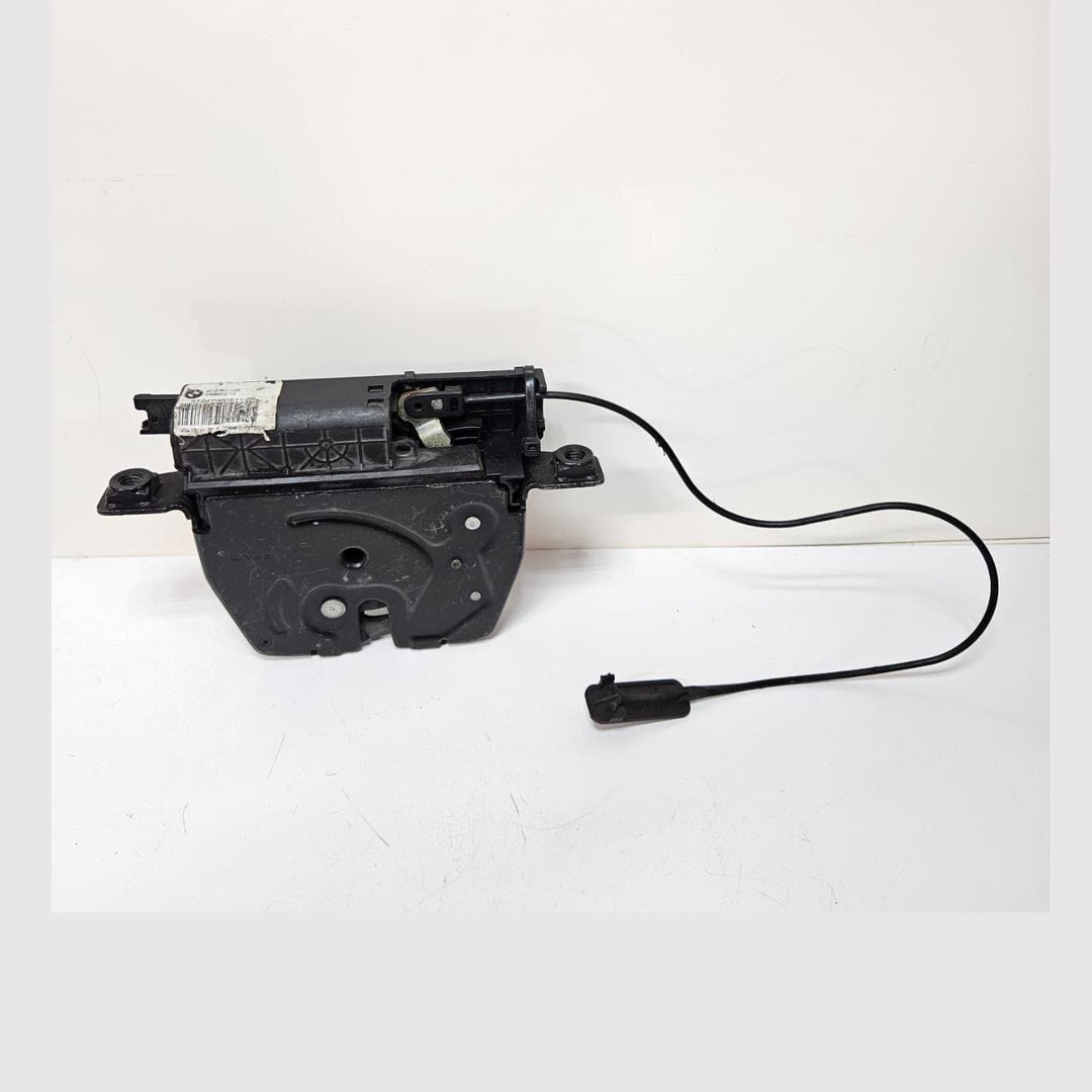 2010-2015 BMW X1 E84 Trunk Lid Latch 7200511 USED