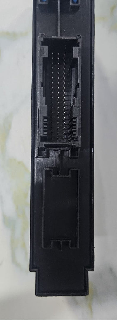 OEM BMW X1 E84 20d XDRIVE JUNCTION BOX MODULE 9298948