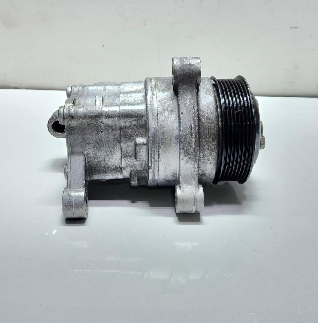 2014-2018 BMW X6 Power Steering Pump 6856684 X5M F85 and X6M F86 OEM