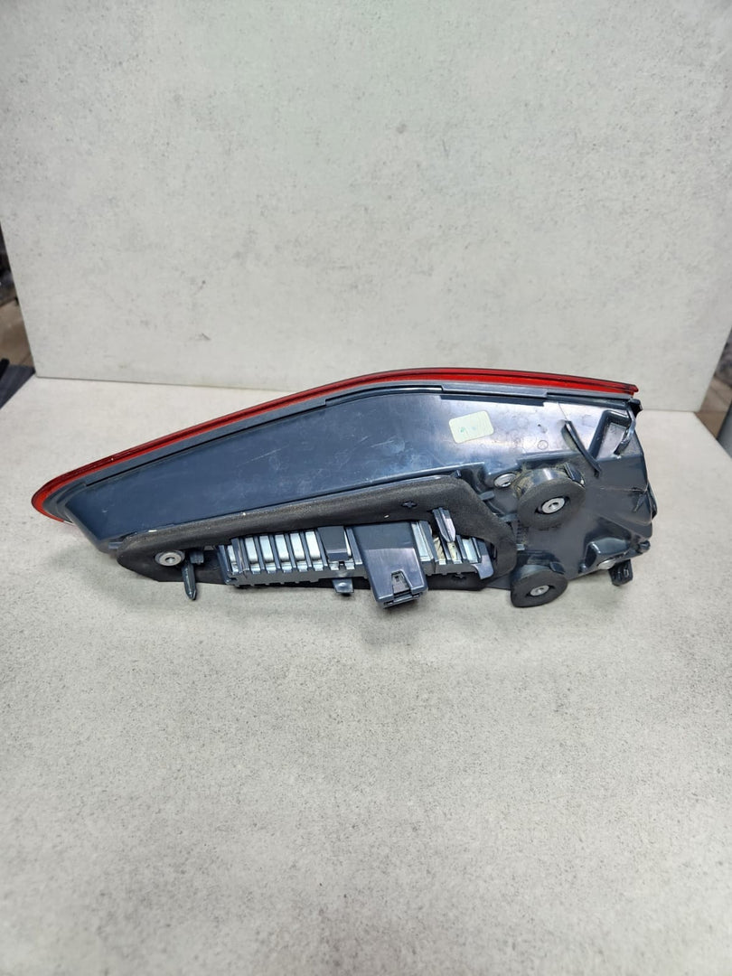 BMW 640 Trunk Tail Light Right Passenger Led 7376490 640 and 6 Series GT G32