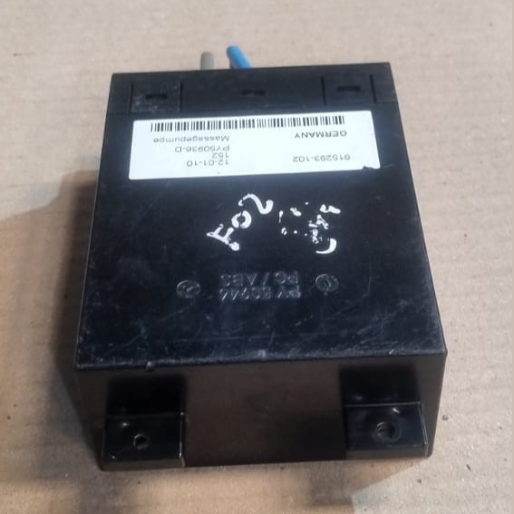 BMW 7 F01 F02 F03 F04 102 PY50936 D SEAT CONTROL MODULE   -915293 -102