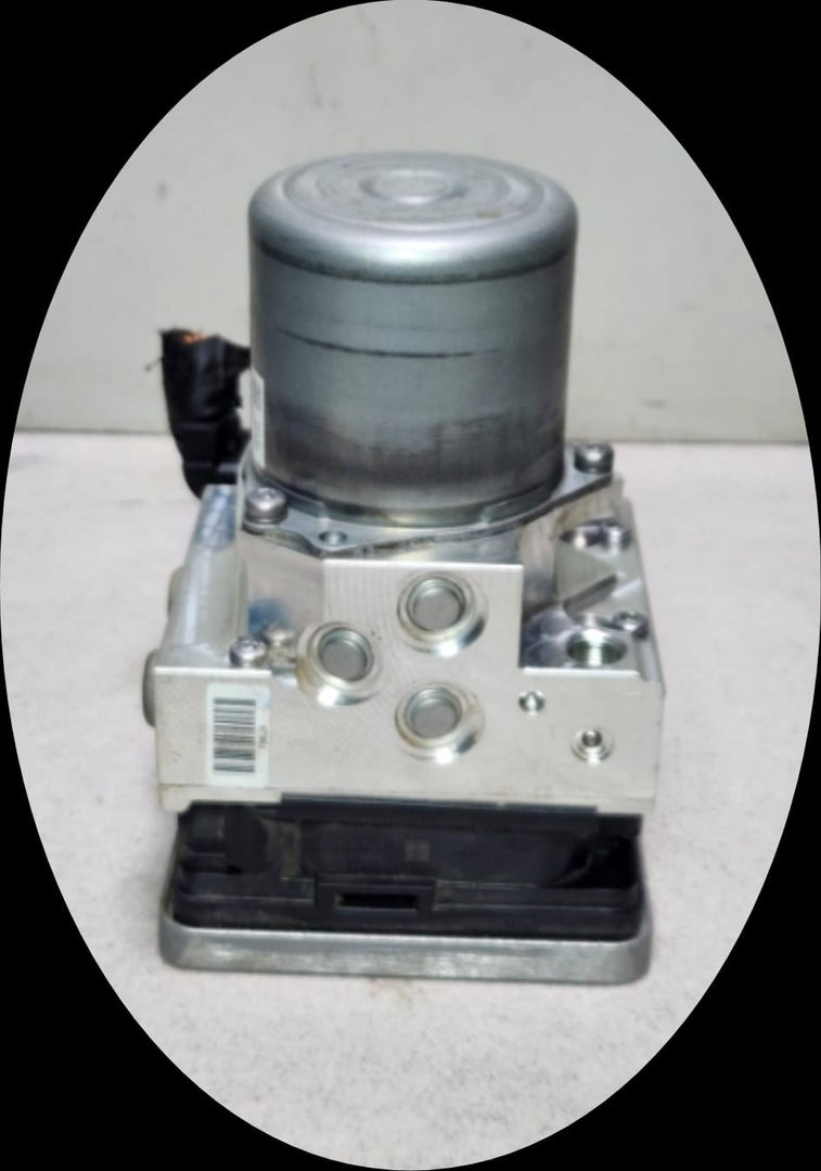 2017 BMW X3 G01 5 Series G30 F90 Abs Pump Control Unit 6895454 OEM
