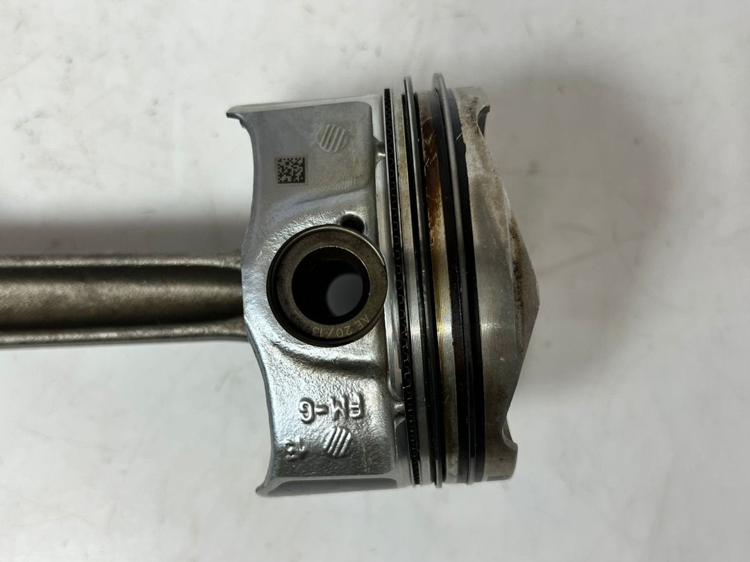 2015 BMW X3 F25 Piston With ENGINE Connecting Rod 8617083 OEM