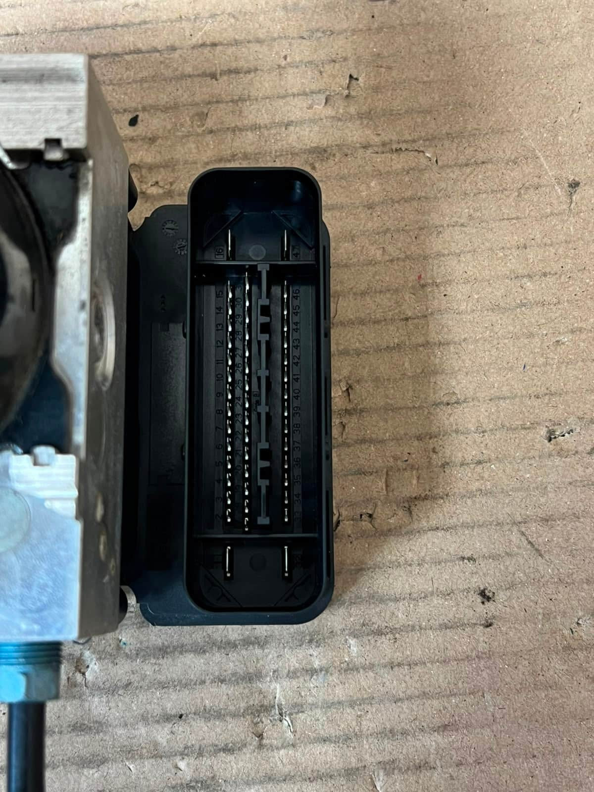 2012-2013 BMW 335i F30 F20 ABS BRAKE Pump Control Module 6793931 OEM