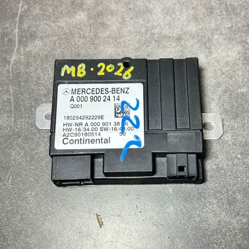 2015-2020 Mercedes S-Class W222 W205 Fuel Pump Control Module A000 9002414 OEM
