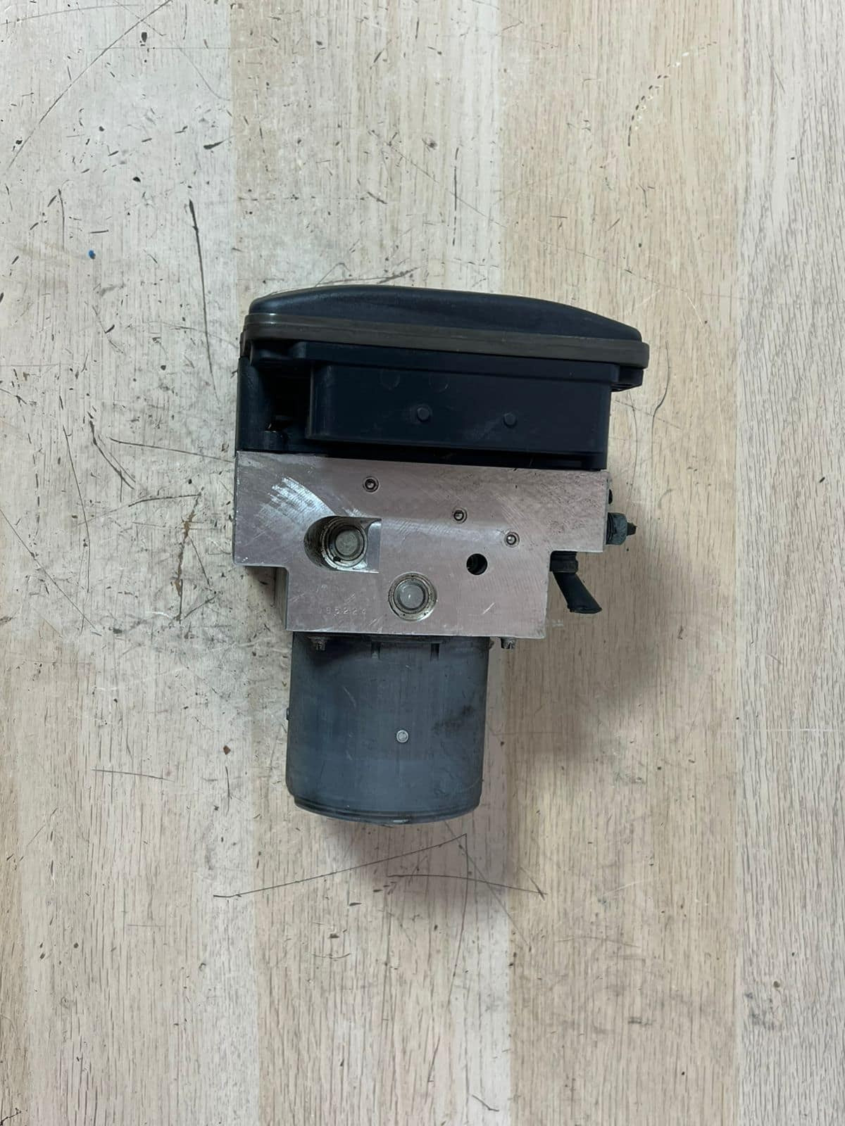 2007-2014 BMW X5 ABS Anti Lock Brake Pump Control Module 6798284