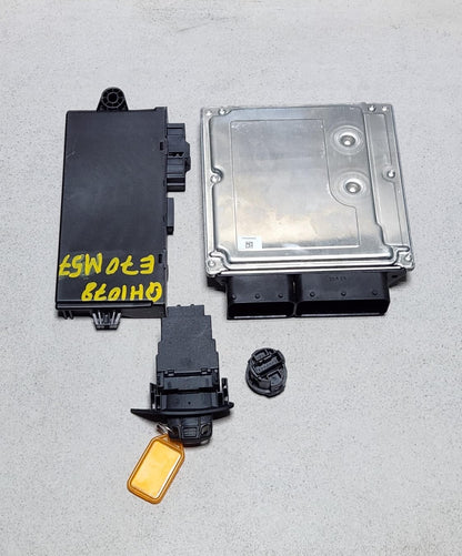 2007-2008 BMW X5 E70 DIESEL 3.0D M57 Engine Control Unit 7806976 X5 E70