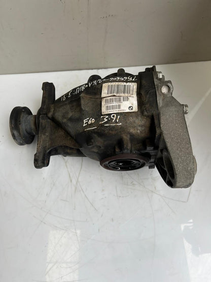 2004-2010 BMW 5' E60 E61 525i 6' E63 E64 630i Rear Differential 7560606 - 3.91