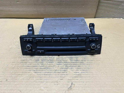BMW Professional Cd Radio Player 9246500 E84 X1, E90, E91, E92, E93, E87, E88