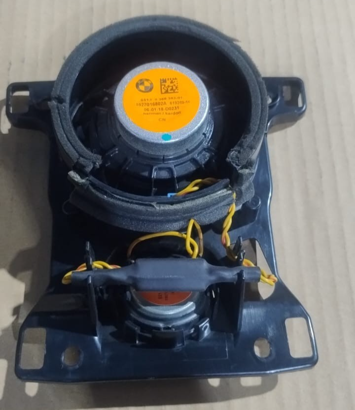 BMW 750i XDRIVE G11 G12 DASH DASHBOARD CENTER AUDIO SPEAKER W/ HOUSING  9299505